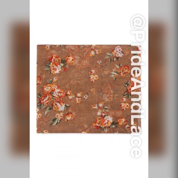 LAST 1️⃣ 🍁🍂 Brown Floral Printed Scarf 🍂🍁 - Picture 2 of 2